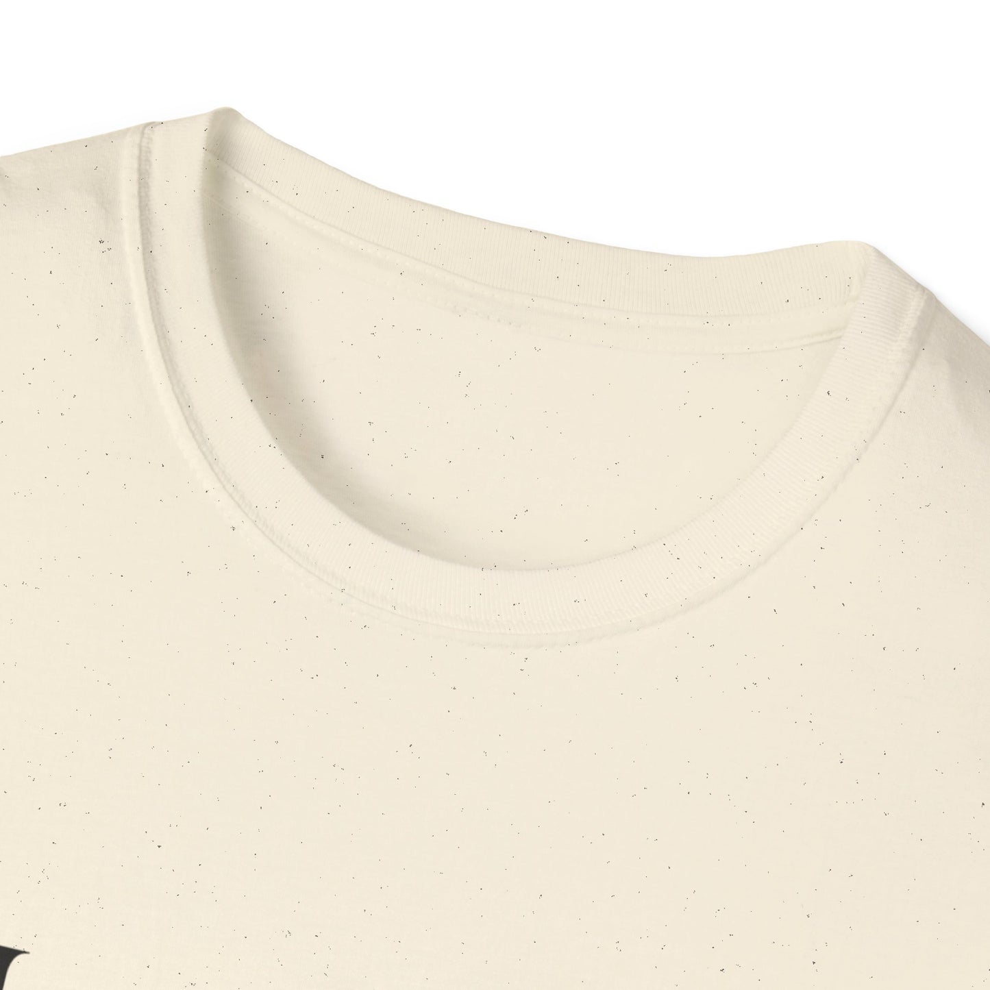 Stunning Lash Queen T-Shirt | Iridescent Eyelash Design Tee for Beauty Enthusiasts & Lash Techs