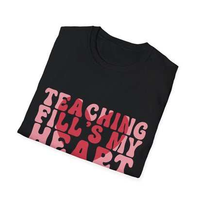 Inspiring Teacher T-Shirt: 'Teaching Fill's My Heart' Groovy Retro Educator Appreciation Tee - Perfect Gift!