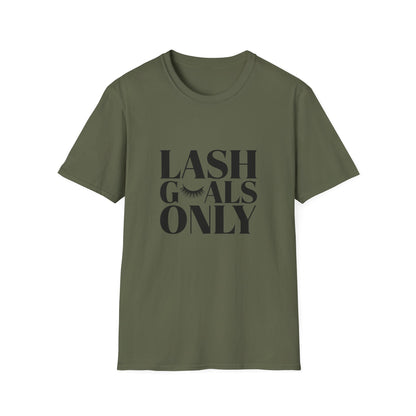Stunning Lash Queen T-Shirt | Iridescent Eyelash Design Tee for Beauty Enthusiasts & Lash Techs