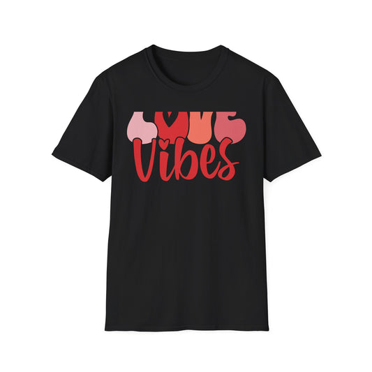 Groovy LOVE Vibes T-Shirt for Women | Trendy Retro Heart Tee | Spread Positivity & Style | Perfect Valentine's Day Gift