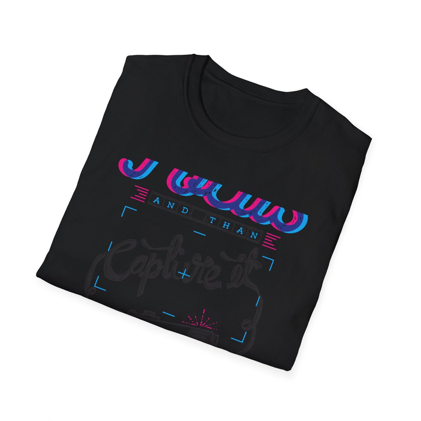Focus & Capture It Vintage Camera T-Shirt | Retro Photography Enthusiast Tee | Unique Photographer Gift