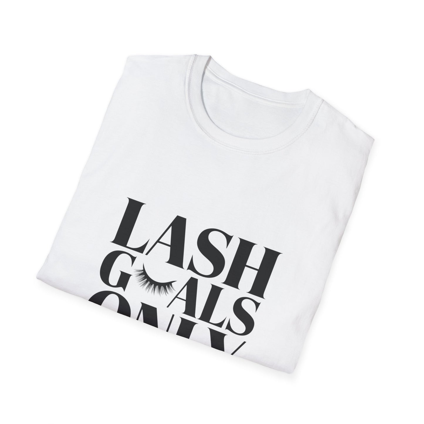 Stunning Lash Queen T-Shirt | Iridescent Eyelash Design Tee for Beauty Enthusiasts & Lash Techs