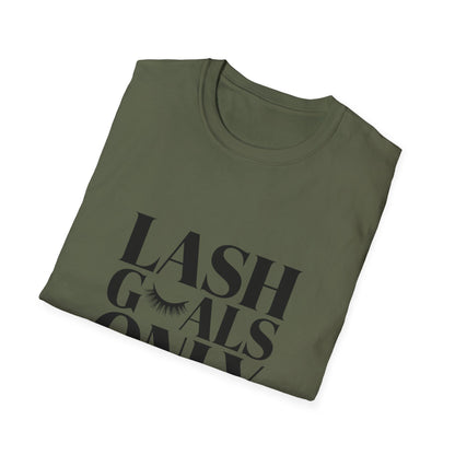 Stunning Lash Queen T-Shirt | Iridescent Eyelash Design Tee for Beauty Enthusiasts & Lash Techs